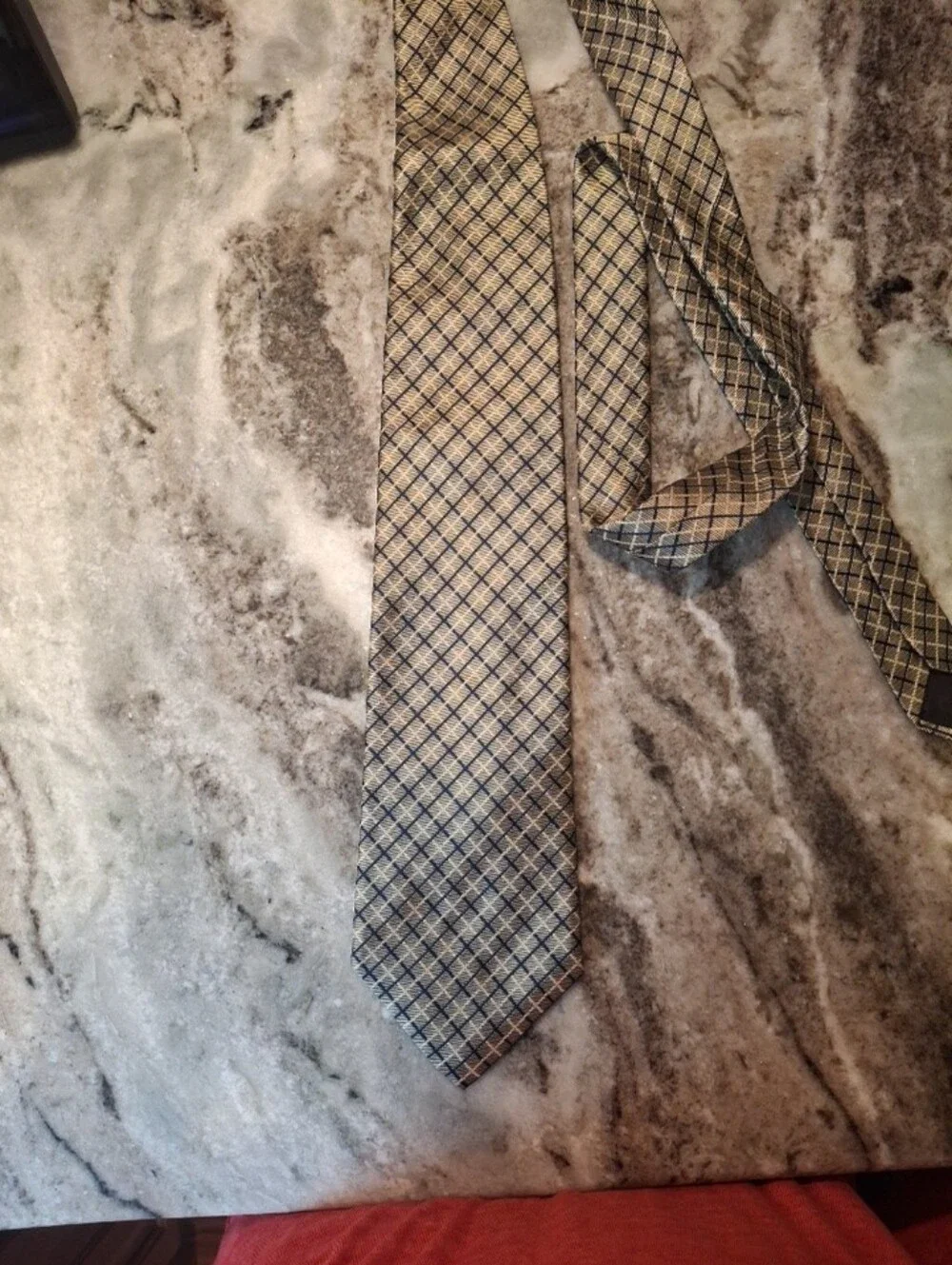 Brooks Brothers Navy and Gold Plaid Check Silk Tie